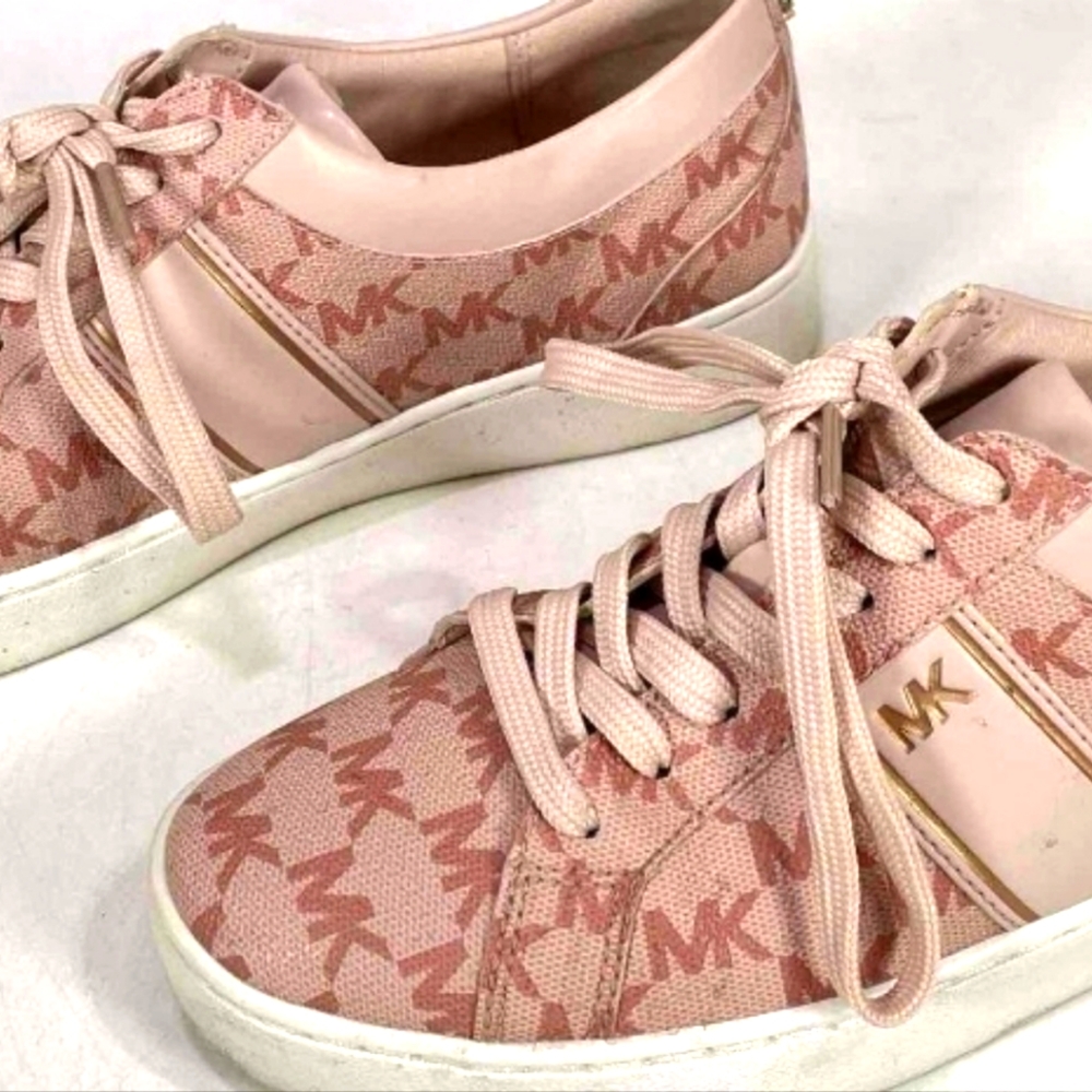 Size 7, Michael Kors sneakers